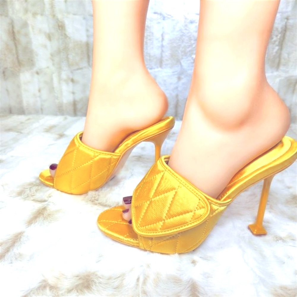 ☆ Cape Robbin Sexy Yellow Round Toe 4" Odd Shaped High Heel Design